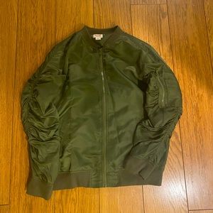 army green, nailon material, XL juniros, Mossimo